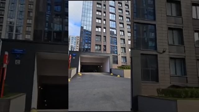 Паркинг с зарядной станцией для электро автомобилей в ЖК "Панорама парк" СПб, Светлановский пр. 8 смотреть онлайн