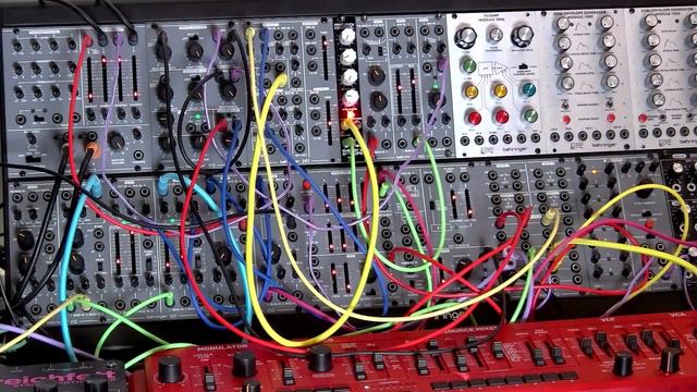 Behringer 172 Phaser Audio Delay LFO Gate Delay смотреть онлайн