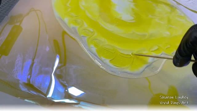 313 Delicate Yellow & White - Resin Free Form Sculpture - ClearCast Resin - Fresh & Elegant & Blin смотреть онлайн