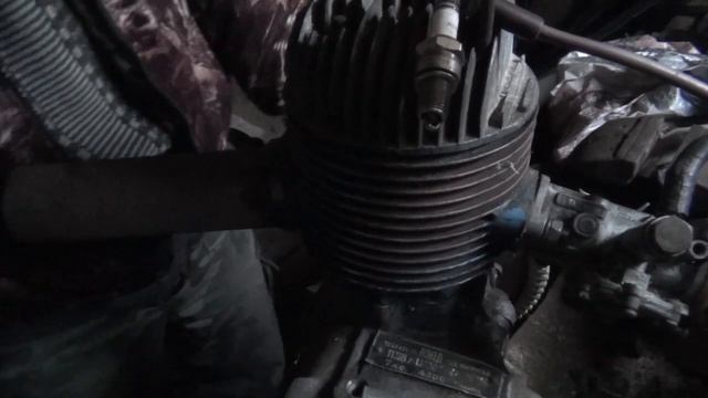 Двигатель от пускача,проверка на искру и компрессию. смотреть онлайн