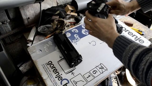 как самостоятельно заправить тонер в картридж CANON LBP 2900 и HPLBP 2900 картридж смотреть онлайн