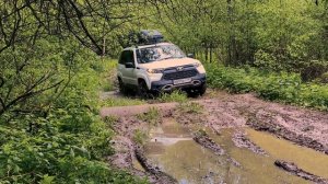 Нива TRAVEL на шоссейной резине.Часть первая.