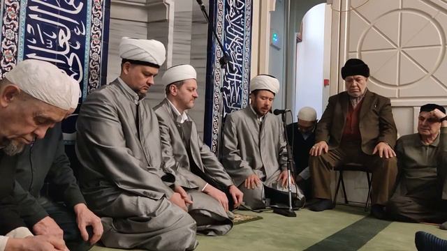 Красивый чтение Корана исторический мечеть смотреть онлайн