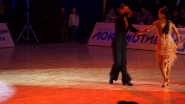 Антон Карпов - Елена Хворова - Самба "Кубок ГЖД-2013" смотреть онлайн