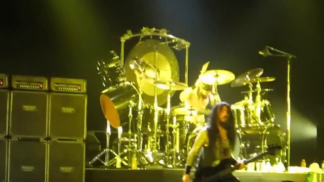Tommy Clufetos (Ozzy Osbourne) - Solo de bateria em Rat Salad смотреть онлайн
