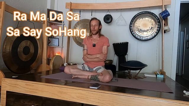 Kundalini Oracle Card - 4, 22, 32 - Pranayama, Spiritual Endurance, 3rd Eye Opener смотреть онлайн
