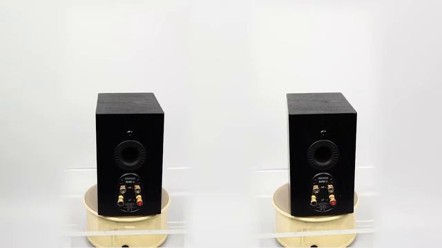 Monitor Audio Silver 50 Black Oak смотреть онлайн