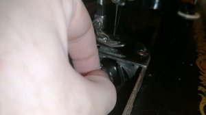 проблемы забора нижней нити швейной машины