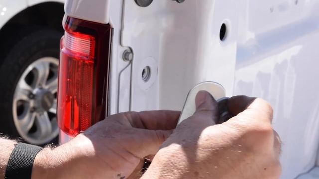 Orion Motor Tech Tailgate Assist Shock with Installation смотреть онлайн