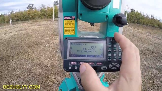 Дом для миллионера #3. Определяем высоту чистого пола и копаем котлован. смотреть онлайн