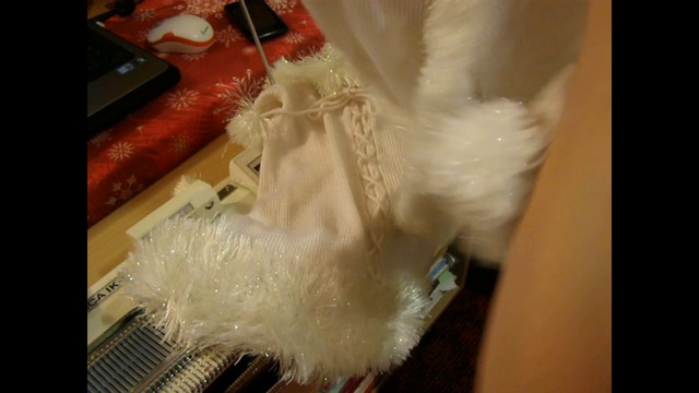 Идеи создания новогодних костюмов. Зайка и кошечка смотреть онлайн