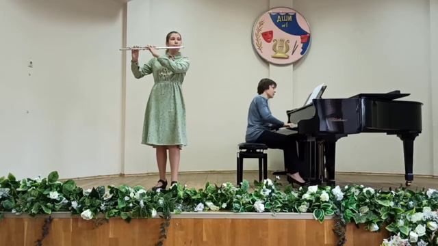 А.Хачатурян."Андантино"/Поздеева Мария(флейта). смотреть онлайн