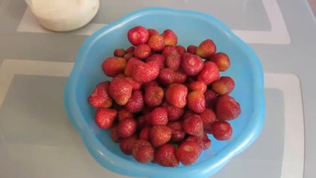 Клубника на зиму | Заморозка клубники! смотреть онлайн