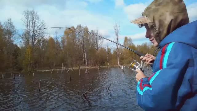 Ребёнок тренируется перед летним сезоном! Рыбалка 14.05.2022г.