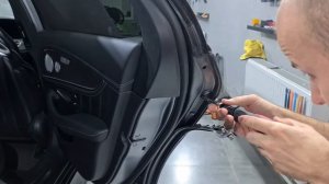 How to remove door handle Mercedes W213. Как снять ручку двери на Мерседес E-Class W213