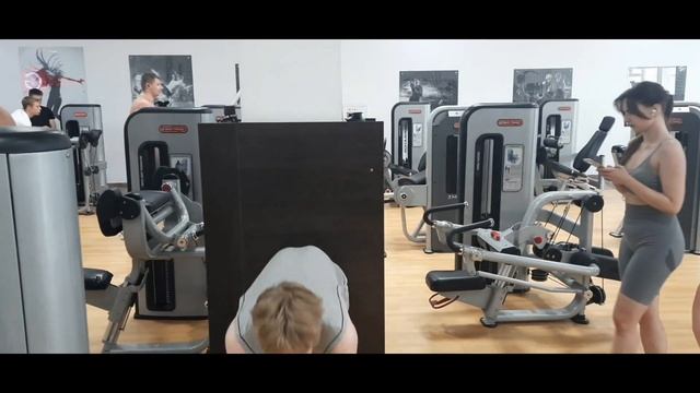 МСМК строгий подьем на бицепс в 16 лет. Побил свой рекорд. Сделал 70кг? смотреть онлайн