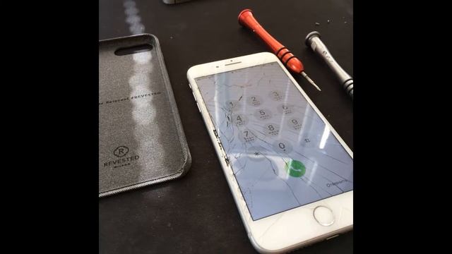 Разбитые iphone и ipad в ремонте смотреть онлайн