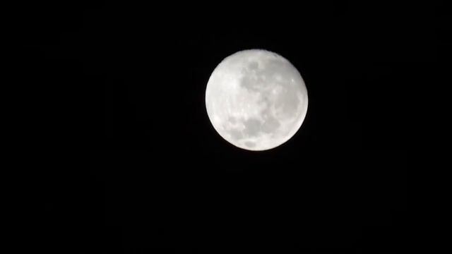 LUA NIKON COOLPIX P520 42X ZOOM AGOSTO 2017 смотреть онлайн