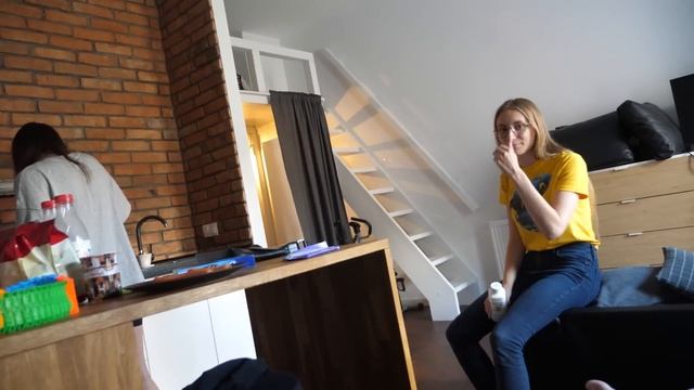 VLOG Катя ехала всю ночь, чтобы испечь нам блины смотреть онлайн