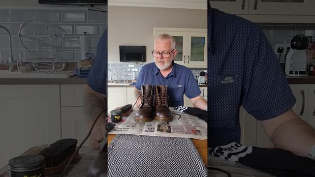 Dr Martens 1460 Crazy Horse Break in and Sizing Review смотреть онлайн