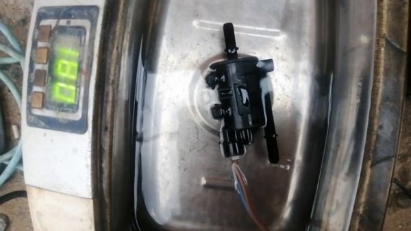 Chevrolet TrailBlazer / GMС Envoy. Клапан EVAP - что к чему? Чистка клапана.