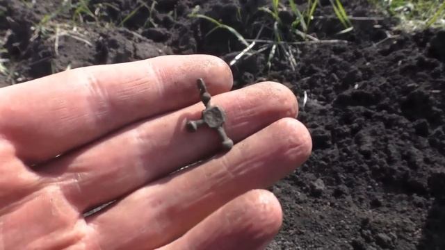 ОБНАРУЖИЛ АРХЕОЛОГИЧЕСКУЮ НАХОДКУ МЕТАЛЛОИСКАТЕЛЕМ С 1000 - ЛЕТНЕЙ ИСТОРИЕЙ! КОП ПО СТАРИНЕ 2023! смотреть онлайн