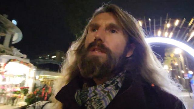 Новогоднее поздравление и пожелание людям смотреть онлайн