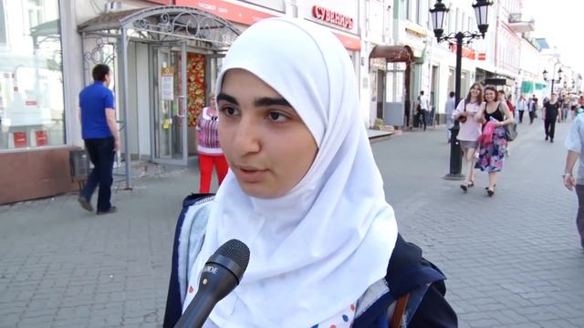 Что делают мусульмане в месяц Рамадан? (ОПРОС) смотреть онлайн