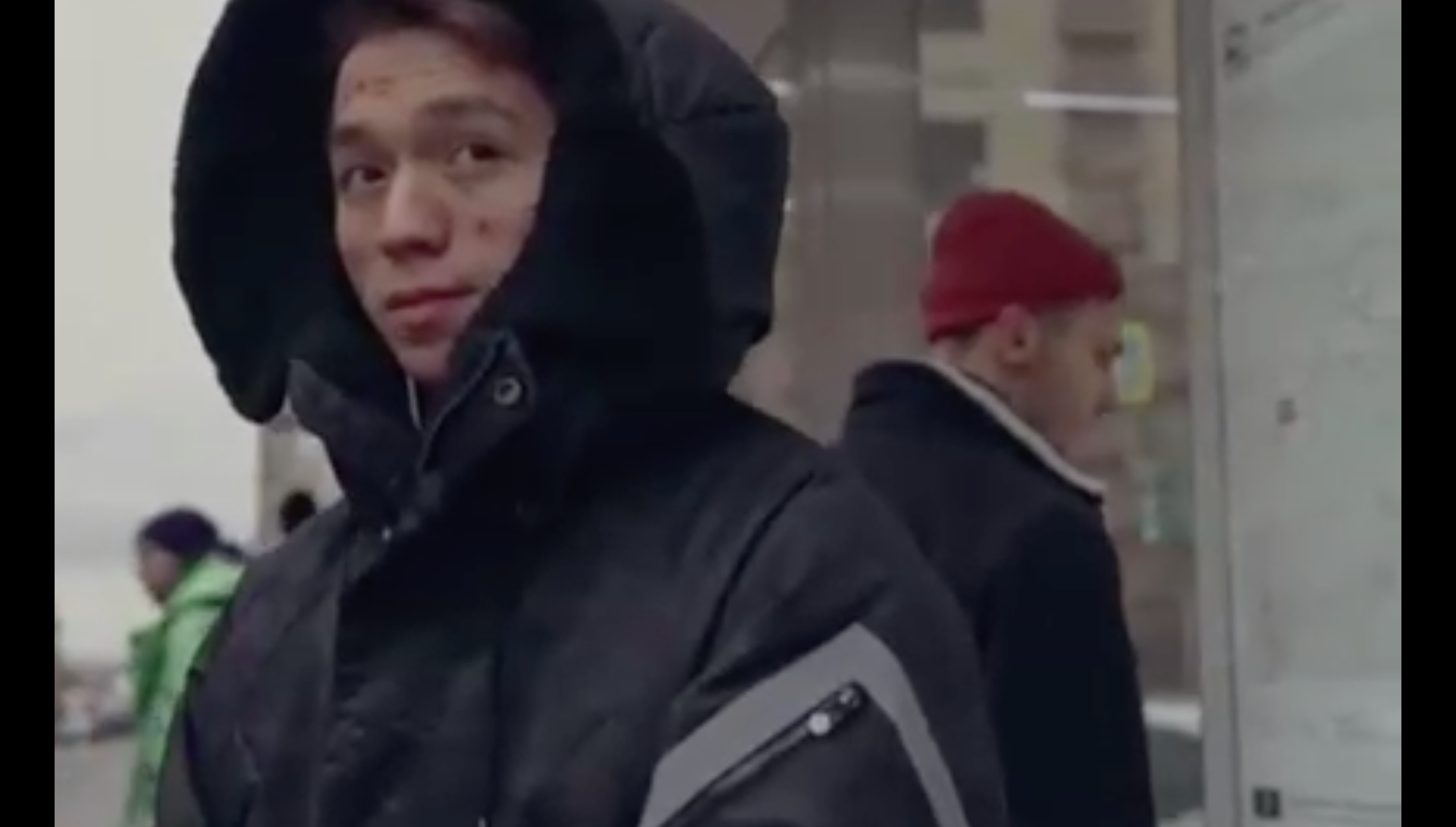 Не судите книгу по обложке смотреть онлайн