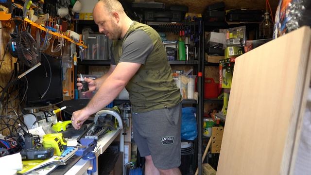 Ryobi Hedge Trimmer Review - OHT1855R смотреть онлайн