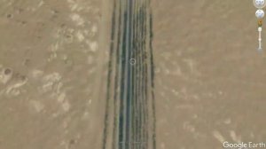 Китайцы построили 446 км трассы через пустыню