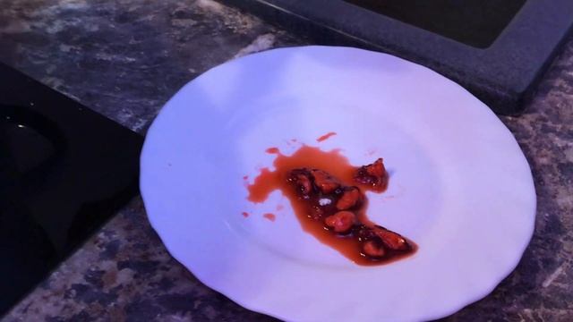 Варим фальшивую кровь | Making fake blood смотреть онлайн