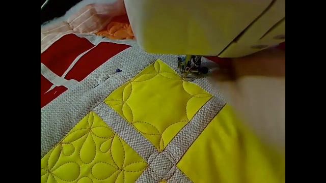 Простой пэчворк и фольклорные цветы для стежки. смотреть онлайн