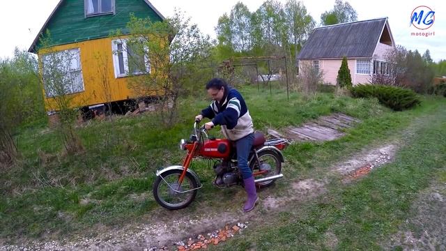 Мотоцикл Карпаты и Дачная Романтика с MotoGirl | Мопед Карпаты