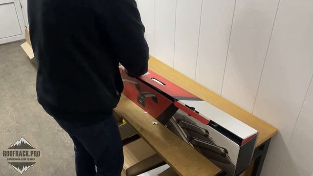 Отправка багажника на интегрированные рейлинги Turtle Air 2 в Санкт-Петербург - ROOFRACKPRO смотреть онлайн