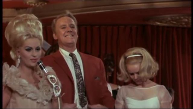 Debbie Reynolds Groovy Dance смотреть онлайн