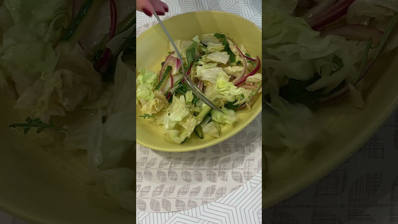 Салат с СЁМГОЙ и АВОКАДО #рецепты #shorts