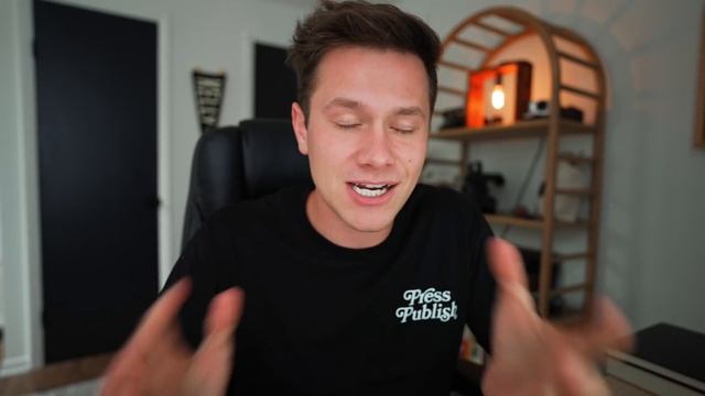 Spacious 450sqft Tiny House Tour // Wilder Tiny House Airbnb смотреть онлайн