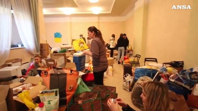Ucraina: Comune Milano accoglie prime famiglie in centri смотреть онлайн