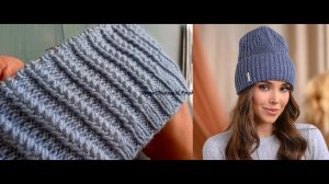 Один из лучших примеров узора для шапок спицами круговыми рядами и Фото модных шапок 2021-2022