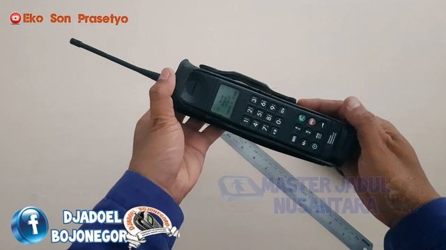 MOTOROLA International 3200 GSM Cellphone Retro