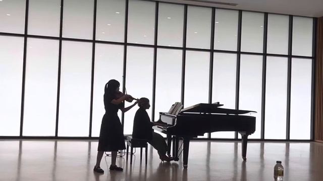 Dvorak sonatina in G major, allegro risoluto смотреть онлайн