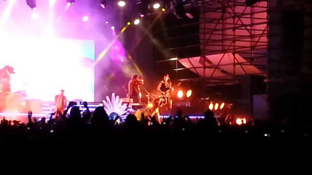 SLC Twilight - Empire of the Sun - Alive смотреть онлайн