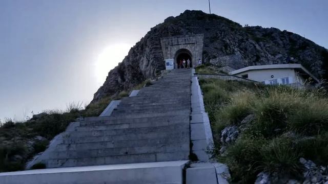 Мавзолей Негоша смотреть онлайн