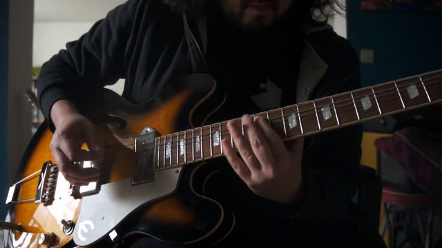 Epiphone Casino Inspired By John Lennon 65 ' смотреть онлайн