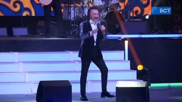 Фаррух Закиров - Бәхеттә, шатлыкта