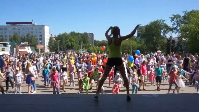 29.05.2016. Киров,Вятка,зарядка с Анной Альминовой смотреть онлайн