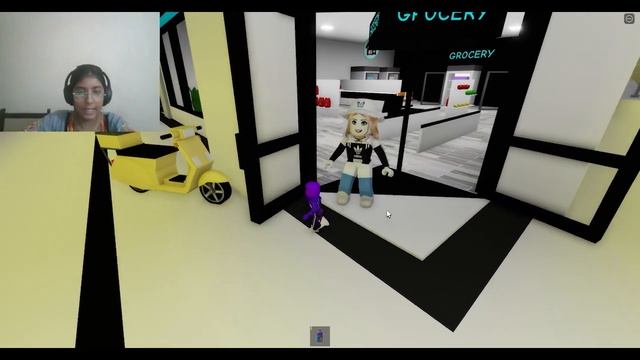 Trying to get adopted as an *Alien* ? in Roblox Brookhaven смотреть онлайн