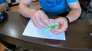 Надеваем СИЛИКОНОВУЮ рыбку на ДВОЙНИК .