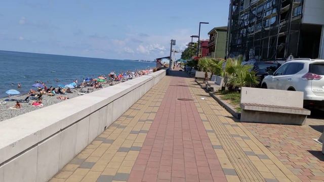 Kobuleti. Adjara. Georgia. 04.08.2023. Кобулети. Аджария. Грузия. На велосипеде по набережной смотреть онлайн